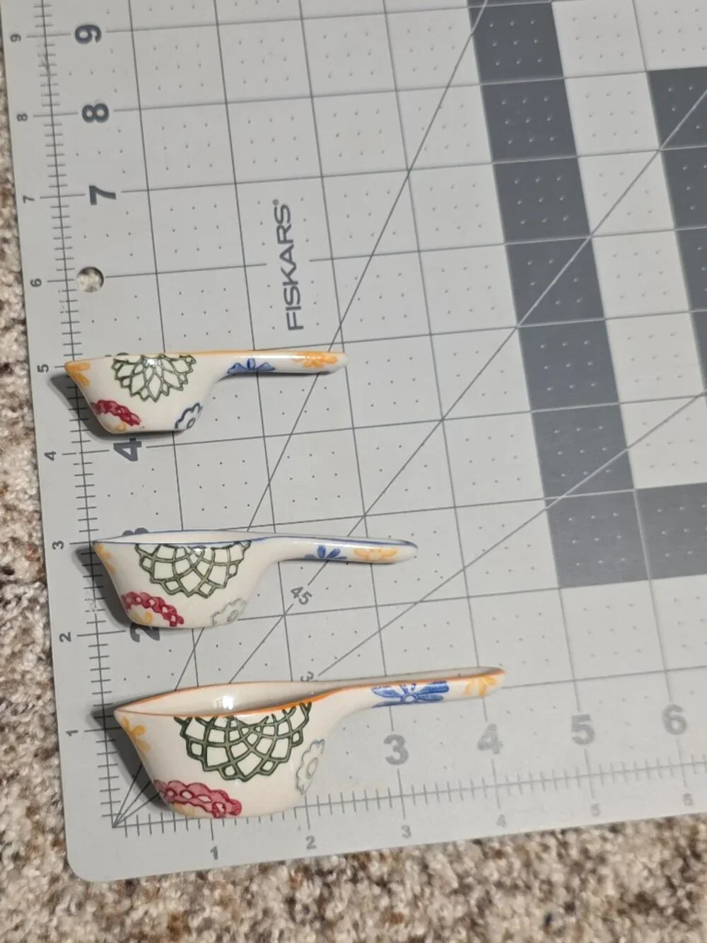 Pier 1 Imports ZINNIA Ceramic Measuring Spoons 3pc Decorative Nesting Set